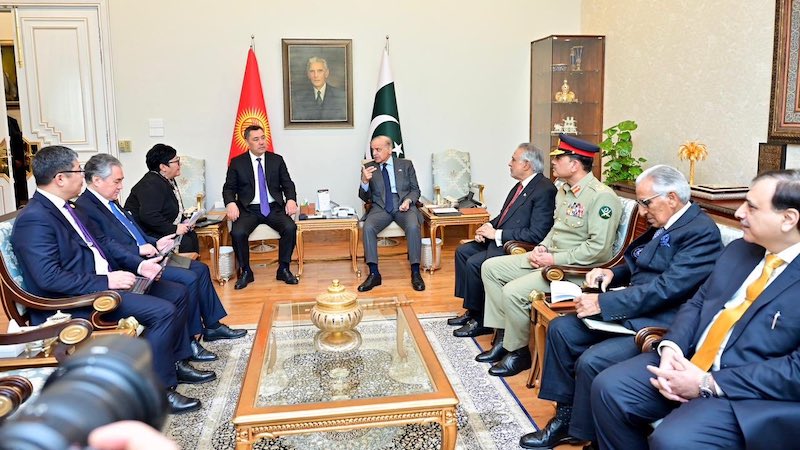 Пакистан открывает Кыргызстану путь к морю: новая эра для Центральной Азии Пакистан открывает Кыргызстану путь к морю: новая эра для Центральной Азии